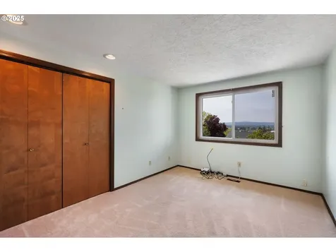 9415 SE Sun Crest Drive Happy Valley OR 97086