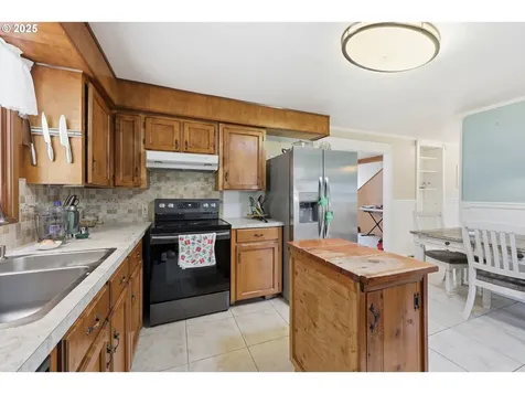 80107 Pioneer Street Tygh Valley OR 97063