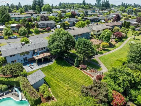 13807 NE Klickitat Court Portland OR 97230