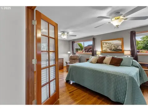13807 NE Klickitat Court Portland OR 97230