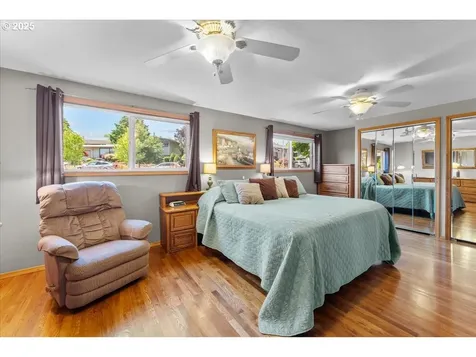 13807 NE Klickitat Court Portland OR 97230