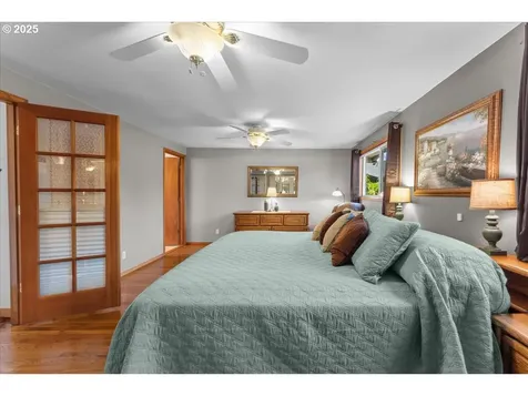 13807 NE Klickitat Court Portland OR 97230
