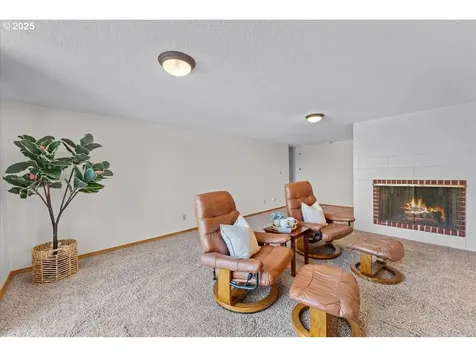 13807 NE Klickitat Court Portland OR 97230