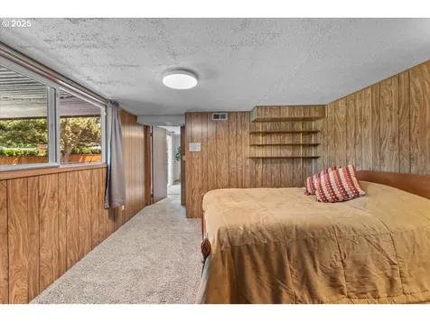 13807 NE Klickitat Court Portland OR 97230