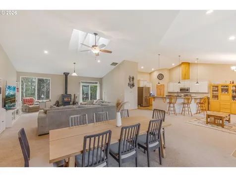 52365 NW Scofield Road Buxton OR 97109