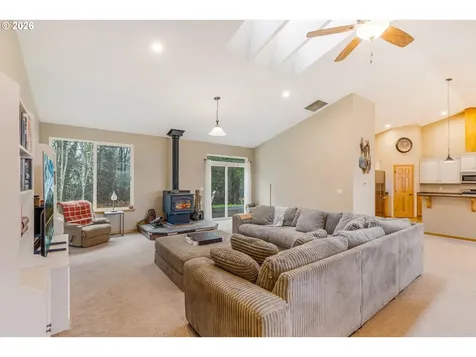 52365 NW Scofield Road Buxton OR 97109