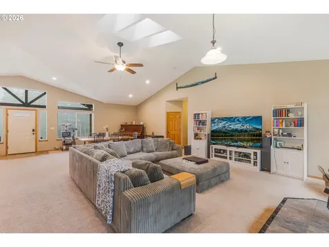 52365 NW Scofield Road Buxton OR 97109
