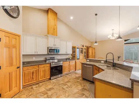 52365 NW Scofield Road Buxton OR 97109