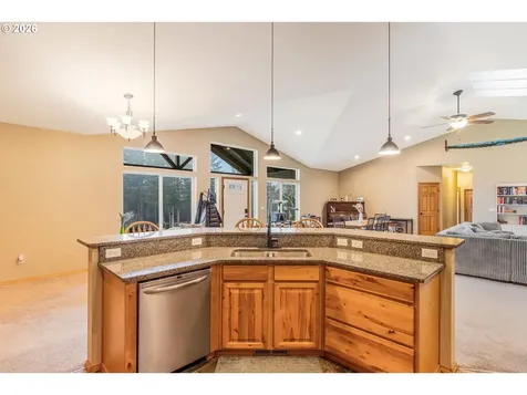 52365 NW Scofield Road Buxton OR 97109