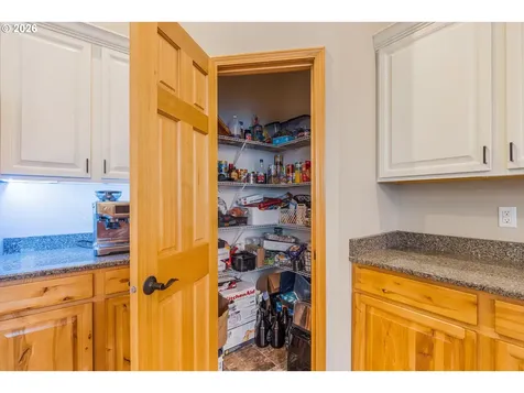 52365 NW Scofield Road Buxton OR 97109