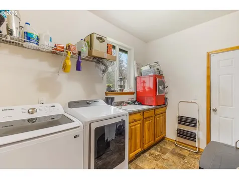 52365 NW Scofield Road Buxton OR 97109
