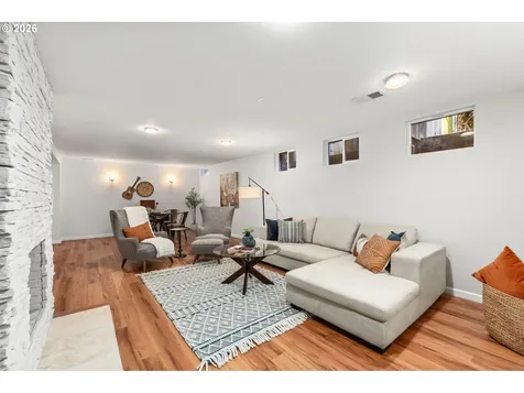 4205 SE Washington Street Milwaukie OR 97222