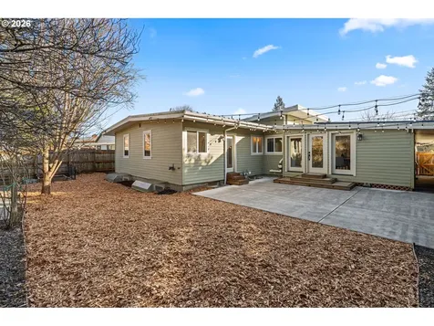 4205 SE Washington Street Milwaukie OR 97222