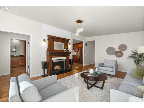4205 SE Washington Street Milwaukie OR 97222
