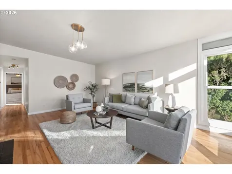 4205 SE Washington Street Milwaukie OR 97222