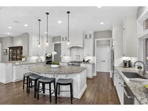 2518 Wembley Park Road Lake Oswego OR 97034