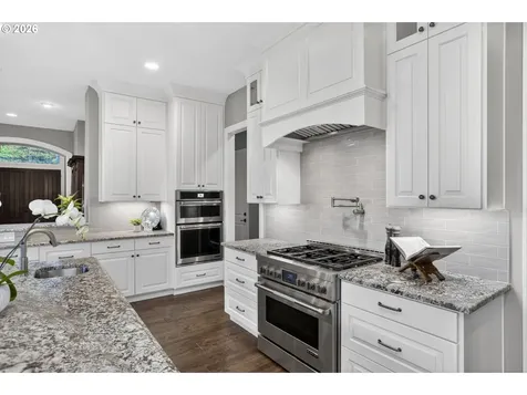 2518 Wembley Park Road Lake Oswego OR 97034