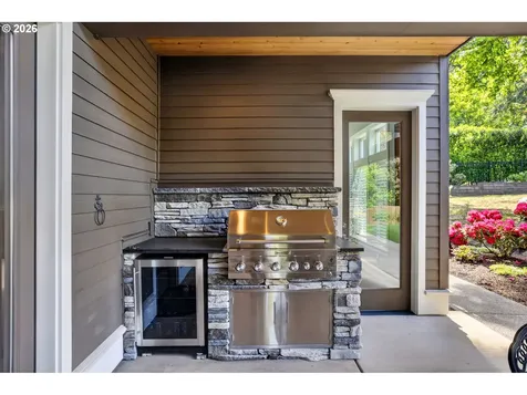 2518 Wembley Park Road Lake Oswego OR 97034