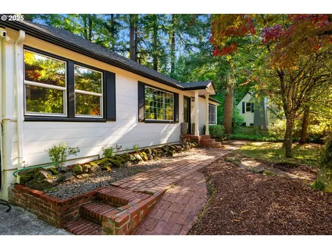 1670 SW Highland Parkway Portland OR 97221