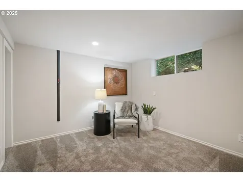 1670 SW Highland Parkway Portland OR 97221