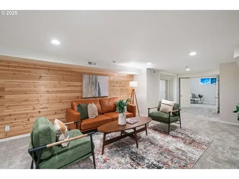 1670 SW Highland Parkway Portland OR 97221