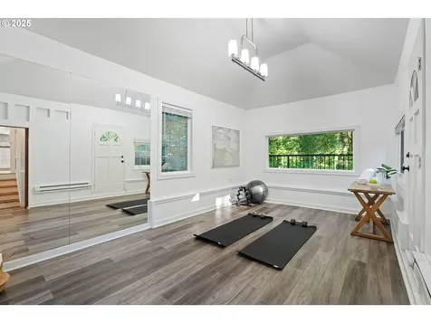 1670 SW Highland Parkway Portland OR 97221