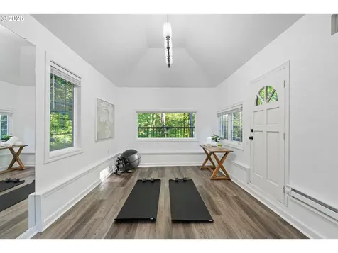 1670 SW Highland Parkway Portland OR 97221