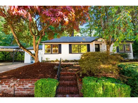 1670 SW Highland Parkway Portland OR 97221