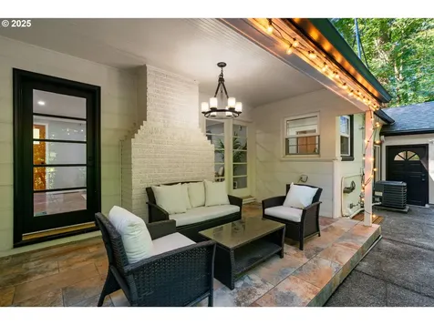 1670 SW Highland Parkway Portland OR 97221