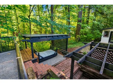 1670 SW Highland Parkway Portland OR 97221