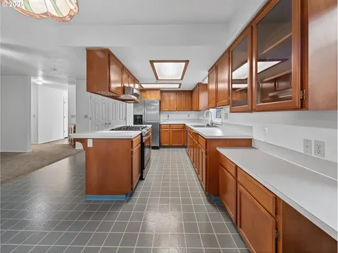 1085 Deer Run Lane Woodburn OR 97071