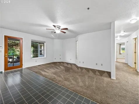 1085 Deer Run Lane Woodburn OR 97071