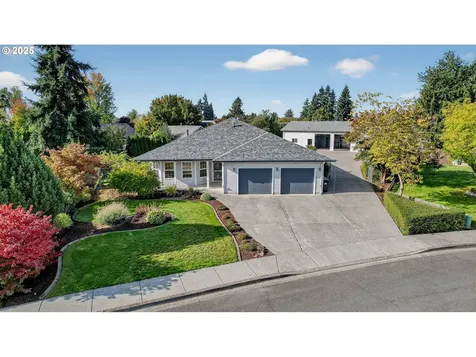 1085 Deer Run Lane Woodburn OR 97071