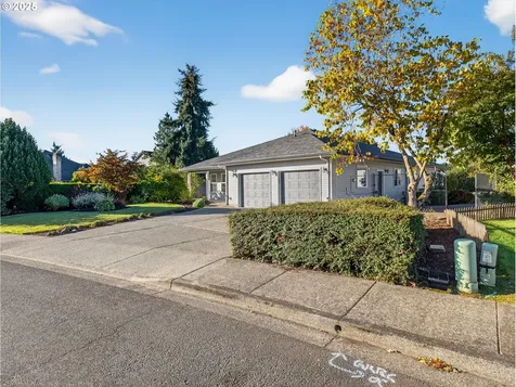 1085 Deer Run Lane Woodburn OR 97071