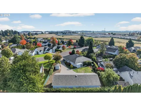 1085 Deer Run Lane Woodburn OR 97071