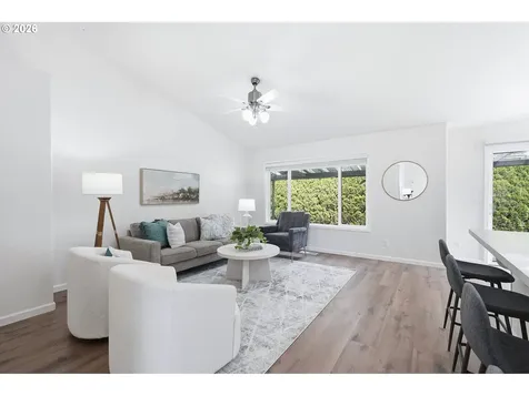 1287 Bernard Street Woodburn OR 97071