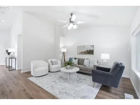 1287 Bernard Street Woodburn OR 97071