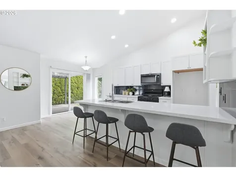 1287 Bernard Street Woodburn OR 97071