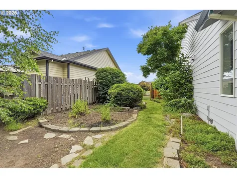 1287 Bernard Street Woodburn OR 97071