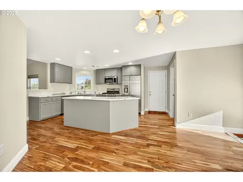 826 Crystal Drive Eagle Point OR 97524