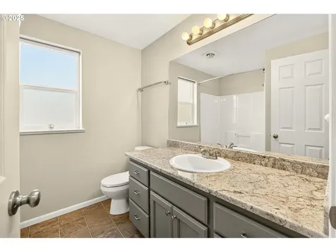 826 Crystal Drive Eagle Point OR 97524