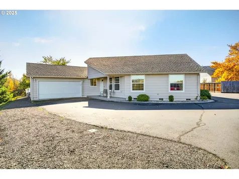 826 Crystal Drive Eagle Point OR 97524