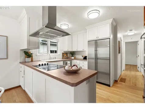 6731 SW 11th Drive Portland OR 97219