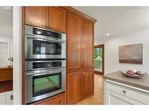 6731 SW 11th Drive Portland OR 97219