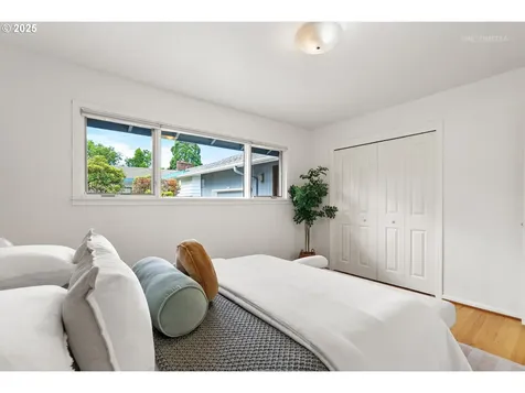 6731 SW 11th Drive Portland OR 97219