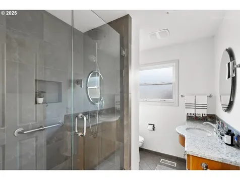 6731 SW 11th Drive Portland OR 97219