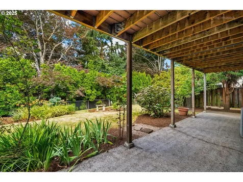 6731 SW 11th Drive Portland OR 97219