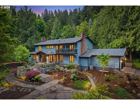 1515 S Radcliffe Court Portland OR 97219