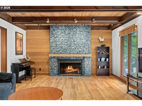 1515 S Radcliffe Court Portland OR 97219