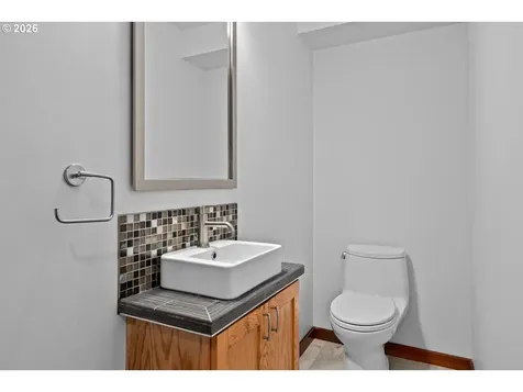 1515 S Radcliffe Court Portland OR 97219